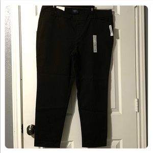 Pixie Mid Rise pants from Old Navy, NWT